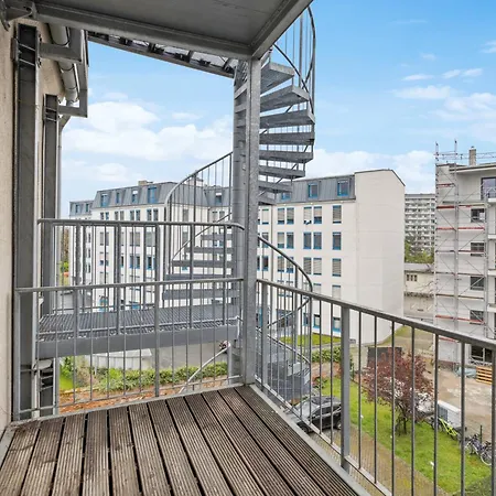 Erholsame Mit Balkon Und Einbaukueche Im Herzen Leipzigs